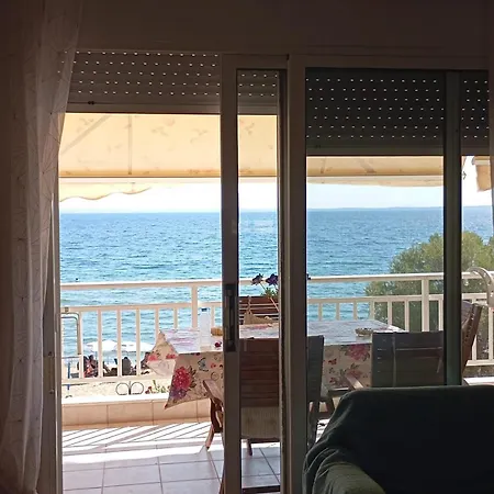 Emmas House بيت للعطل