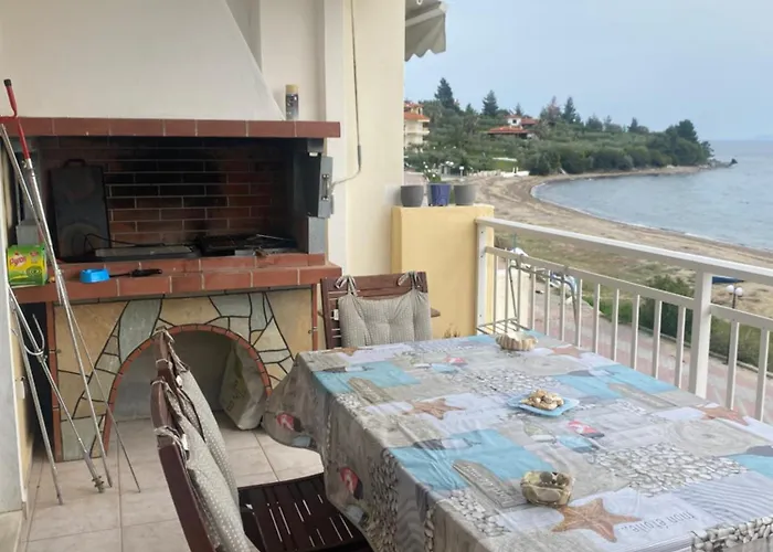 Emmas House Ferienhaus Gerakini